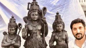 Ayodhya Ram mandir: అయోధ్య రాముడిని చెక్కిన శిల్పి ఎవరు? ఏ ఊరివాడో తెలుసా?