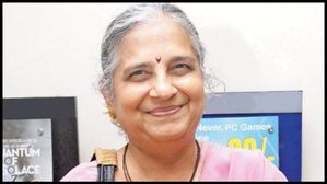 Sudha Murthy:లక్షల మందికి జీతాలు ఇచ్చినా, వేల కోట్లలో ఆస్తులు ఉన్నా, ఇంత సింపుల్ సుధామూర్తి ఎవరంటే?