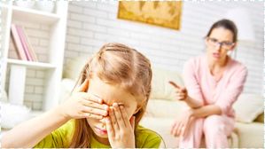 పిల్లల్ని పెంచేటప్పుడు ఈ తప్పులు అస్సలు చేయకండి!