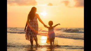 Best Birthday Wishes for Mother : తీర్చుకోలేని రుణం అమ్మ ప్రేమ..! 