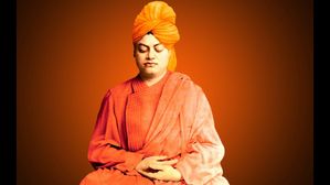 Swami Vivekananda Quotes : ‘అపారమైన విశ్వాసం, అనంతమైన శక్తి.. ఇవే విజయ సాధనకు మార్గాలు.'
