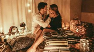 అమ్మాయిని ఆకట్టుకోవాలంటే ఈ కొత్త ట్రిక్స్ ఒకసారి ప్లే చేయండి..!