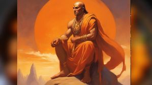 Chanakya Neeti :  ఈ పనులను చేయవద్దని చాణక్యుడు మనల్ని తీవ్రంగా హెచ్చరిస్తున్నాడు..!!
