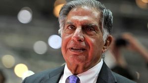 రతన్ టాటా మృతి: టాటాకు నివాళులు అర్పించేందుకు మంచి కొటేషన్స్..