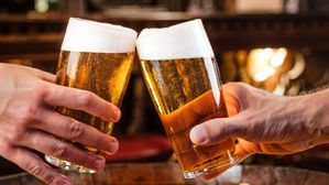 బీర్ తాగేముందు తెలుసుకోవాల్సిన 6 విషయాలు.. పురుషులు రోజుకు ఎన్ని బీర్లు తాగాలో తెలుసా?