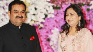 Adani: అదానీలో ఈ యాంగిల్ కూడా ఉందా..మాటలతోనే ఆమెను అలా..