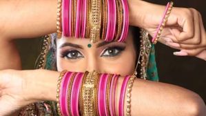 మహిళలు గాజులు వేసుకుంటే ఏమవుతుందో తెలుసా? వామ్మో భర్తకు ఇన్ని ప్రయోజనాలా?