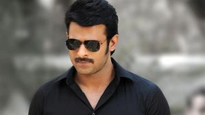 Prabhas: ప్రభాస్ అభిమానులకు షాకింగ్ న్యూస్..షూటింగ్ లో గాయపడ్డ రెబల్ స్టార్!