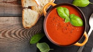 Tomato Soup: చలికాలంలో ఇమ్యూనిటీ పెరగాలంటే ఈ సూప్ తాగాల్సిందే.. ఎలా చేసుకోవాలంటే?