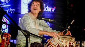 వాహ్ తాజ్ యాడ్ ఫేమస్..తబలా మాస్ట్రో జకీర్ హుస్సేన్ కన్నుమూత