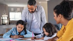 పిల్లలకు హోమ్ వర్క్ షెడ్యూల్ ఇలా ప్లాన్ చేసుకుంటే.. క్లాస్‌లో వారే టాపర్! అస్సలు తిరుగుండదు