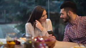 సిమ్మర్ డేటింగ్ ఇష్టపడుతున్న GenZ అమ్మాయిలు.. కేవలం శృంగారం మాత్రమే!.. అమ్మాయిలను ఎలా కలవాలంటే?