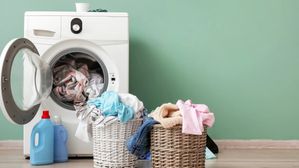 Washing machine Tips: ఈ చిట్కాలు పాటిస్తే.. వాషింగ్ మెషిన్‌లోనే కఠినమైన మరకలు కూడా వదిలిపోతాయి!