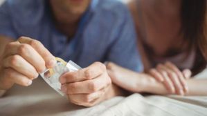 Condom Day: కండోమ్ వాడుతున్నారా? ఈ ప్రమాదకరమైన సైడ్ ఎఫెక్ట్ ల గురించి తప్పక తెలుసుకోవాల్సిందే