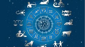 Today Astrology in Telugu: శుక్ర, శని సంచారంతో భారీ మార్పులు..ఈ రాశుల ఇంట్లో డబ్బుల వర్షం
