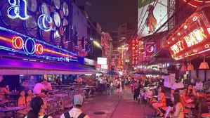 అబ్బాయిలు ఎక్కువగా బ్యాంకాక్ అందుకే వెళ్తారట.. కారణం తెలిస్తే మీరు ఇప్పుడే బయల్దేరుతారు!