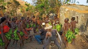 అక్కడి ప్రజలు బట్టలు లేకుండానే తిరుగుతారు.. ఏదైనా అన్ని ఓపెన్‌గానే, మనకు కూడా ఎంట్రీ ఉంది!