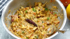 పల్లెటూరి ఫేమస్ దోసకాయ పచ్చడి.. వేడి వేడి అన్నంలో తింటే అమృతం కూడా వేస్ట్, ఎలా చేసుకోవాలంటే?