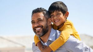 తండ్రి కొడుకుకు కచ్చితంగా ఈ 8 విషయాలు నేర్పించాలి.. లేకపోతే మీరు తండ్రిగా ఉన్నా వేస్టే!