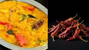 కూరగాయలే అవసరం లేని రాయలసీమ స్పెషల్ ఎండుమిర్చి పప్పు..నాకి నాకి తింటారు, ఎలా చేసుకోవాలో చూడండి