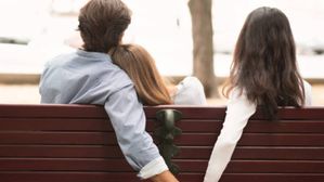 సినిమాను మించిన ట్రయాంగిల్ లవ్ స్టోరీ.. ఒకేసారి ఇద్దరితో అలా చేస్తూ.. ప్రాణం తీసేశాడు! ట్విస్ట్ ఏంటంటే?