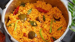 కడుపునిండా తినాలనిపించే కమ్మని ఆవకాయ పులిహోర..నిమిషాల్లోనే ఇలా చేసుకోండి