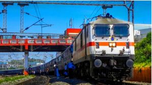 రైల్వే ప్రయాణికులకు బిగ్ షాక్..జులై 1 నుంచి ఛార్జీల పెంపు..ఎంతో చూడండి