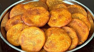 అరిసెలను తలపించే..అమృతంలా అనిపించే వరలక్ష్మీ వ్రతం స్పెషల్ అప్పాలు..ఎలా చేసుకోవాలంటే