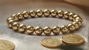 ఆర్థిక కష్టాలా? సంపదను ఆకర్షించే మనీ మాగ్నెట్ బ్రాస్‌లెట్ ధరించండి!