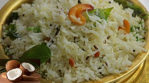 ప్రసాదం స్టైల్ కొబ్బరన్నం..చాలా ఈజీగా ఇంట్లోనే ఎలా చేసుకోవాలంటే