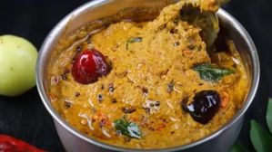 ఈ పచ్చడితో ఇడ్లీ,దోసెలు తింటే స్వర్గమే..వేళ్లు కూడా నాకేస్తారు..ఇంట్లోనే ఎలా చేసుకోవాలంటే..