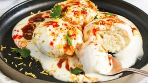 పైకి కరకరలాడుతూ, లోపల మెత్తటి దూదిలా ..స్వర్గం చూపెట్టే సగ్గుబియ్యం దహీ వడ ఎలా చేసుకోవాలంటే