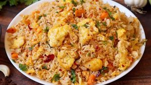  మిగిలిన అన్నంతో సూపర్ టేస్టీ గార్లిక్ ఎగ్ రైస్..5 నిమిషాల్లోనే ఎలా చేసుకోవాలంటే..