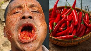 మిరపకాయలే అతని ఆహారం..స్నానం కూడా ఎండుమిర్చితోనే..అయినా హెల్దీగానే!