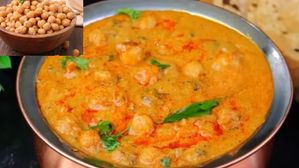 చపాతీ, పూరీలలోకి అదిరిపోయే సైడ్ డిష్ ..హోటల్ స్టైల్ చన్నా కుర్మా ఇంట్లోనే