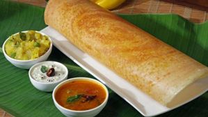 బంగారు వర్ణంలో, పల్చగా, క్రిస్పీగా.. రెస్టారెంట్‌ స్టైల్ పర్ఫెక్ట్ పేపర్ దోశ ఇంట్లోనే ఈజీగా..