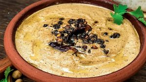 వేడి వేడి అన్నంలోకి వేరుశనగ వెల్లుల్లి చట్నీ.. ఈ కాంబినేషన్ ఉంటే అమృతమే