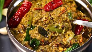 కూరగాయల రారాజు, ఆకుకూరల రాణి కలిస్తే..వంకాయ తోటకూర పచ్చడి..ఒక్కసారి తింటే ఫ్యాన్ అయిపోతారు! 