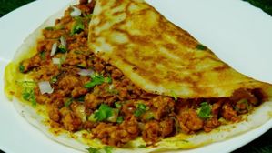 రొటీన్ దోసెలు తిని బోర్ కొట్టిందా? క్రిస్పీ చికెన్ దోసె ట్రై చేయండి..రెస్టారెంట్ రుచితో ఇంట్లోనే చేసుకోండిలా!