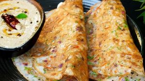 పిండి రుబ్బే పనిలేదు,నానబెట్టే అవసరమే లేదు..10 నిమిషాల్లో హోటల్ స్టైల్ క్రిస్పీ రైస్ దోశ!