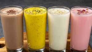 కేవలం 5 నిమిషాల్లో 4 అద్భుతమైన లస్సీలు.. సమ్మర్‌ కి పర్ఫెక్ట్ కూల్ డ్రింక్స్!