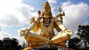 మహా శివరాత్రి అసలు కథ..సాక్షాత్తు శివుడే పార్వతీ దేవికి చెప్పిన రహస్యం!