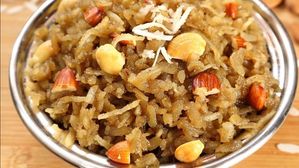 అటుకులు, బెల్లంతో కమ్మని హల్వా..లొట్టలేసుకుంటూ తింటారు!