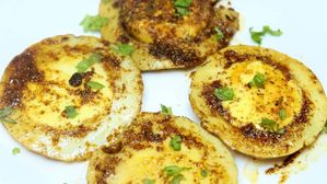 ఎగ్ ఇడ్లీ ఎప్పుడైనా తిన్నారా?  ఈ అద్భుతమైన రుచికి మీరే ఫిదా అవుతారు!