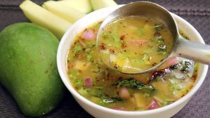 గుటకలేయించే రుచితో..ఎండాకాలంలో అమృతంలాంటి మామిడికాయ పచ్చిపులుసు