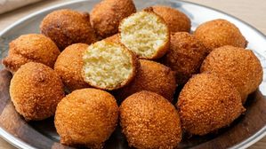 కప్పు రవ్వతో కమ్మటి స్వీట్ బోండా.. నోట్లో వేస్తే కరిగిపోవాల్సిందే..ఎలా చేసుకోవాలంటే..