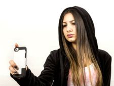 (ছবি) জেনে নিন কীভাবে মোবাইলের ক্ষতিকর বিকিরণ থেকে বাঁচবেন