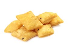 দুর্গাপুজোর রেসিপি – কুচো নিমকি 