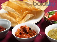 বেশি মাত্রায় আচার খেলে হতে পারে এই রোগগুলি