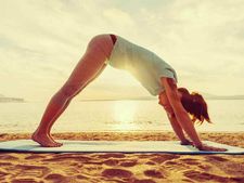 খুব চুল পড়ছে? চিন্তা নেই বাবা রামদেবের এই ৫টি আসনেই মিলবে সুরাহা!